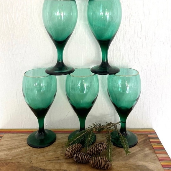 🎉HOST PICK🎉Vintage Libbey Juniper Green Wine Glasses with Gold rim - Set of 6 - Picture 8 of 11
